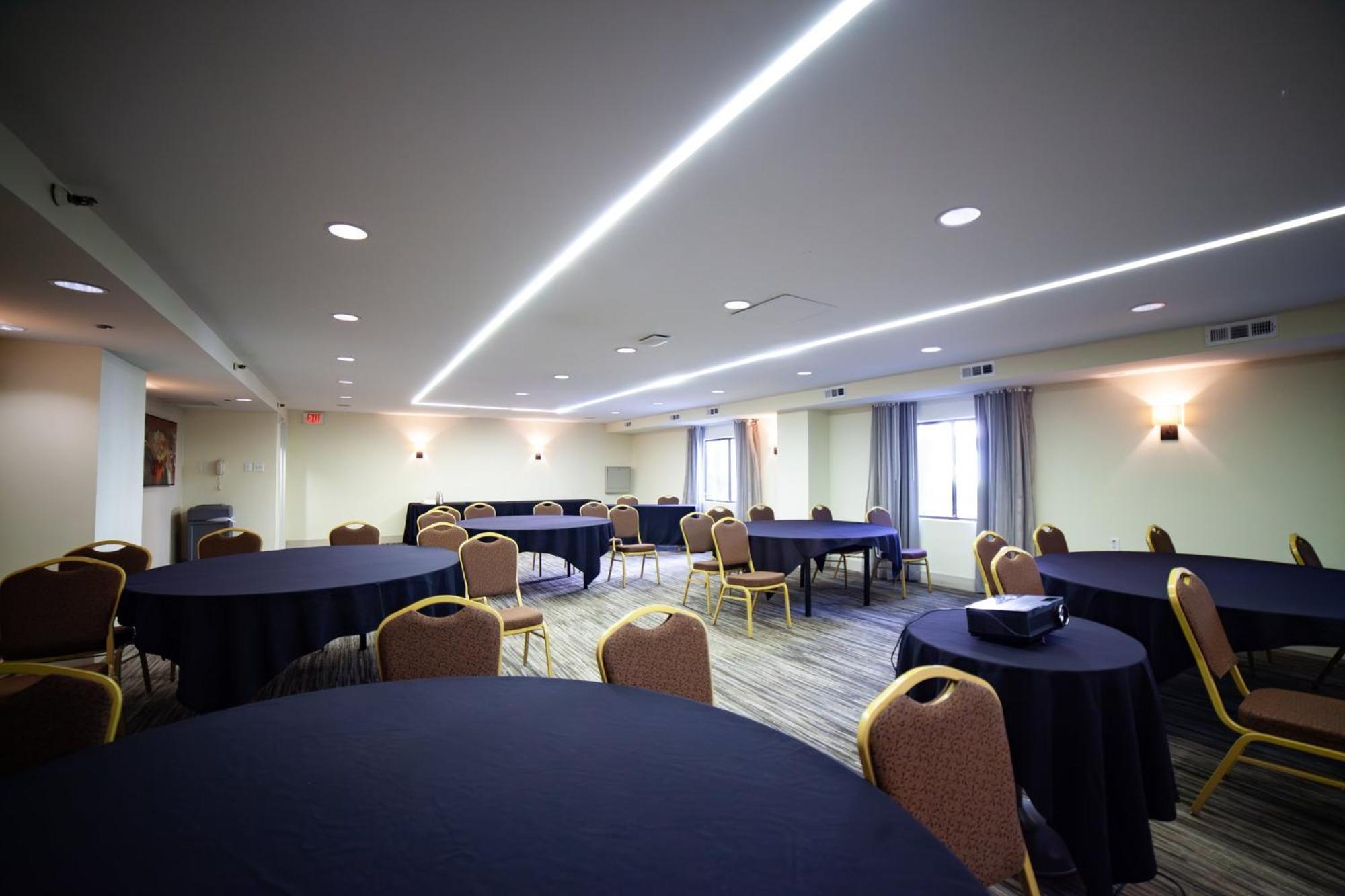 Holiday Inn Irving Las Colinas By Ihg Exterior foto